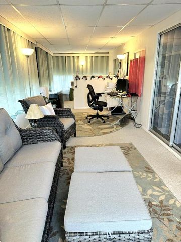 10 SE La Mesa, Port St. Lucie, Port St Lucie, FL 34952