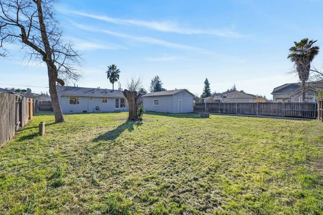 6001 Grant Ave, Carmichael, CA 95608