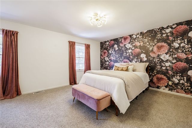 1136 The Grove, Victor, NY 14564