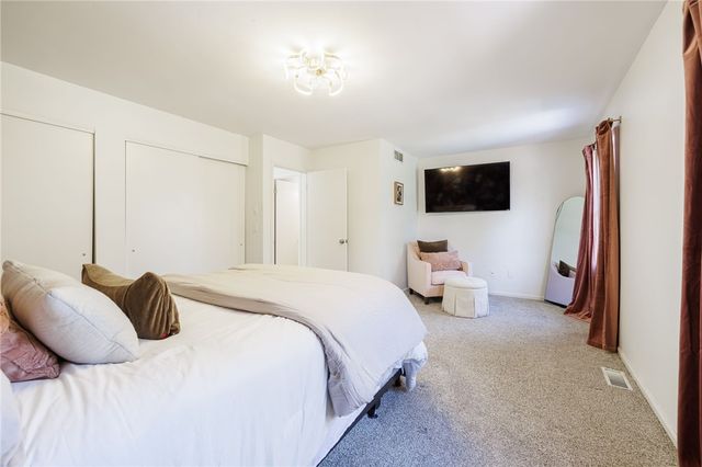 1136 The Grove, Victor, NY 14564