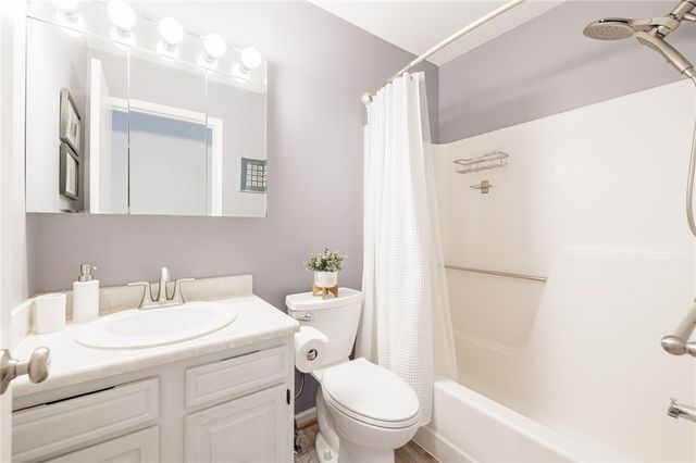 1136 The Grove, Victor, NY 14564