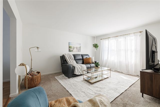 1136 The Grove, Victor, NY 14564