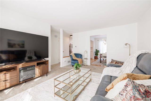 1136 The Grove, Victor, NY 14564