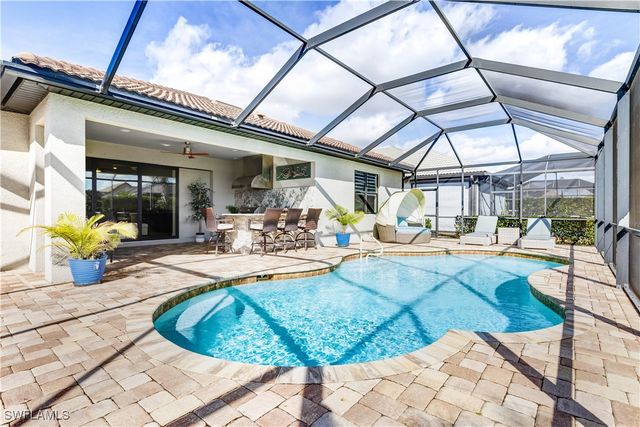 7611 Winding Cypress DR, Naples, FL 34114