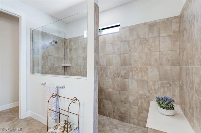 7611 Winding Cypress DR, Naples, FL 34114