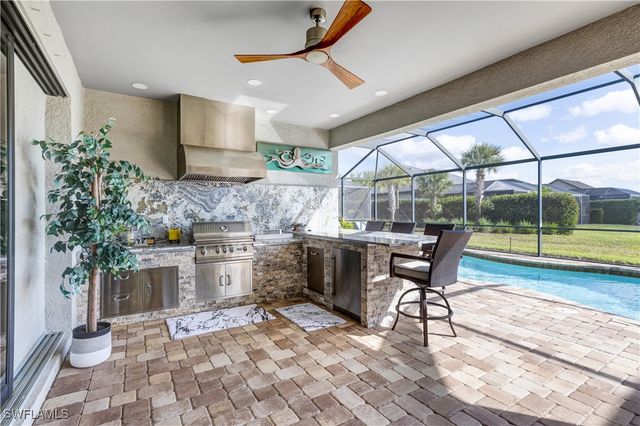 7611 Winding Cypress DR, Naples, FL 34114