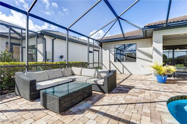 7611 Winding Cypress DR, Naples, FL 34114