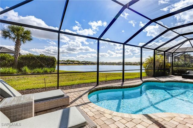 7611 Winding Cypress DR, Naples, FL 34114