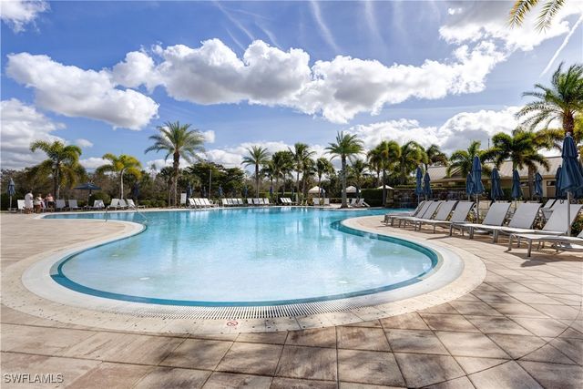 7611 Winding Cypress DR, Naples, FL 34114