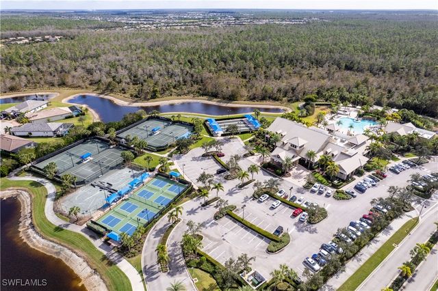 7611 Winding Cypress DR, Naples, FL 34114