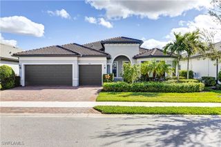 7611 Winding Cypress DR, Naples, FL 34114