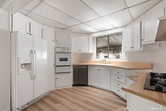 4095 Fruit St 843, La Verne, CA 91750