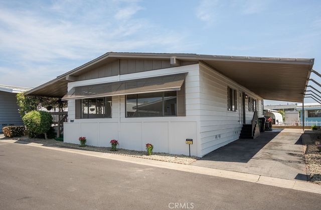 4095 Fruit St 843, La Verne, CA 91750
