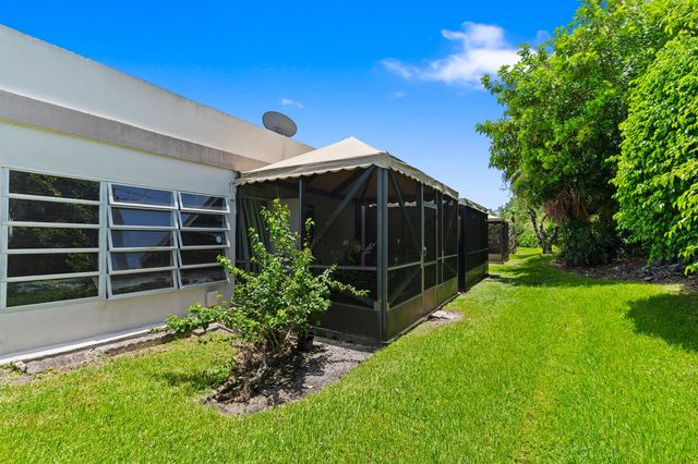 9305 Flynn Circle 6, Boca Raton, FL 33496