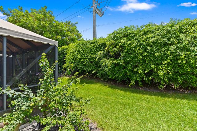 9305 Flynn Circle 6, Boca Raton, FL 33496