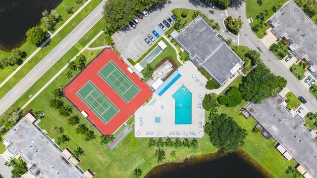 9305 Flynn Circle 6, Boca Raton, FL 33496