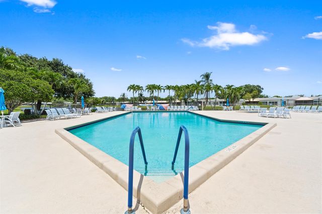9305 Flynn Circle 6, Boca Raton, FL 33496