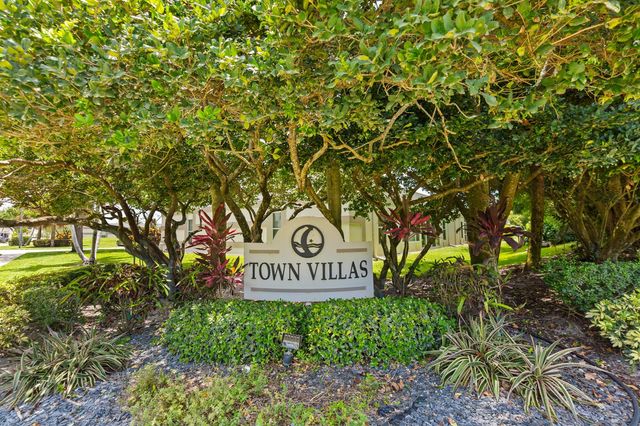 9305 Flynn Circle 6, Boca Raton, FL 33496
