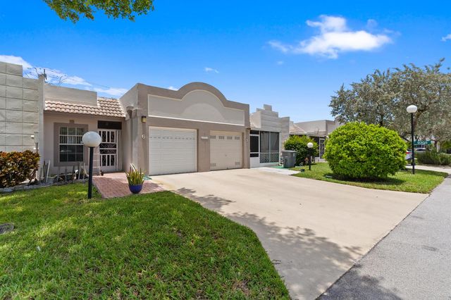 9305 Flynn Circle 6, Boca Raton, FL 33496