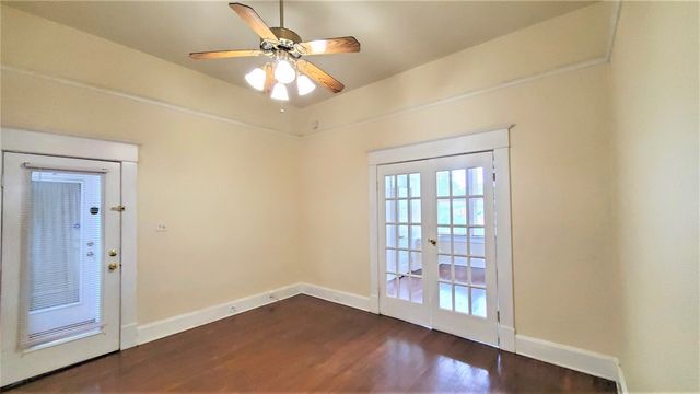 109 NW 20th Street 205, Fort Worth, TX 76164