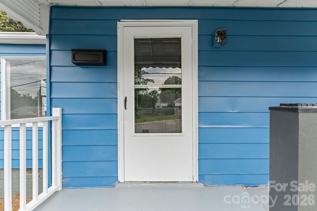 828 Ferrell Avenue, Winston Salem, NC 27101