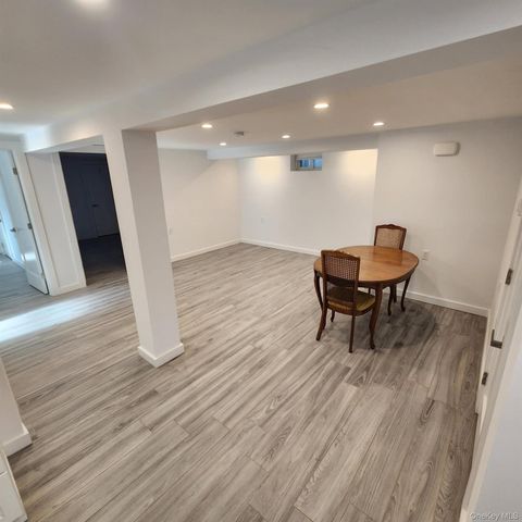 226 E Pine Street 2, Long Beach, NY 11561