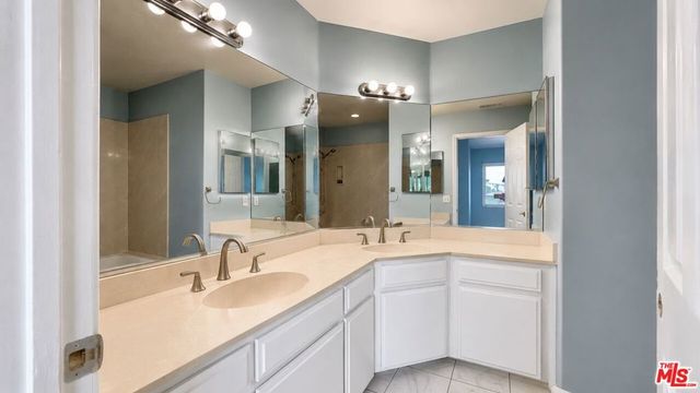 14714 S Budlong Avenue 4, Gardena, CA 90247