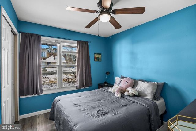 42 EASTMONT LN, Sicklerville, NJ 08081