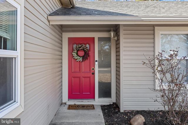 42 EASTMONT LN, Sicklerville, NJ 08081