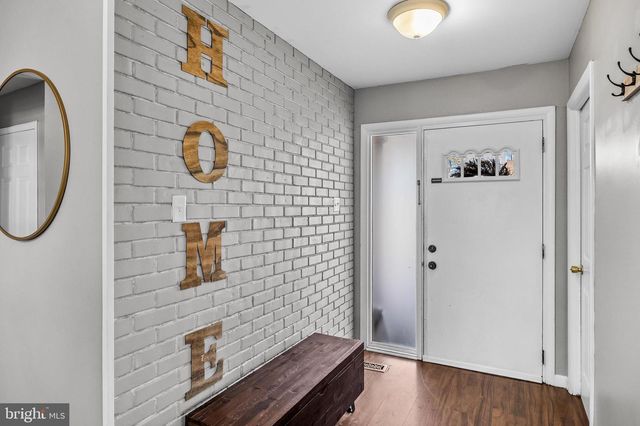 42 EASTMONT LN, Sicklerville, NJ 08081