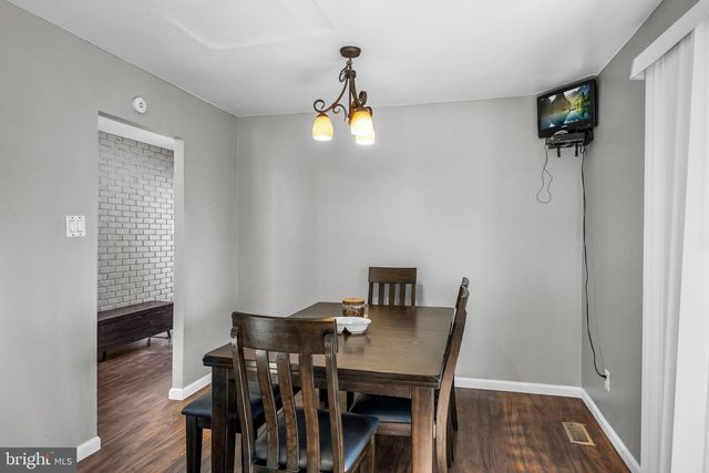 42 EASTMONT LN, Sicklerville, NJ 08081