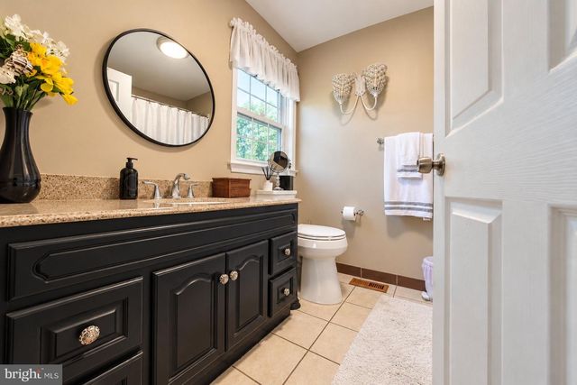 31 N BROOKLINE DR, Laurel Springs, NJ 08021