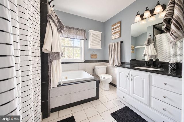 31 N BROOKLINE DR, Laurel Springs, NJ 08021