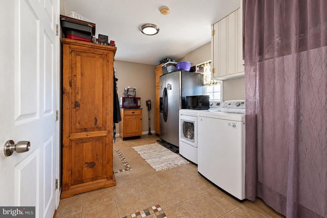 31 N BROOKLINE DR, Laurel Springs, NJ 08021