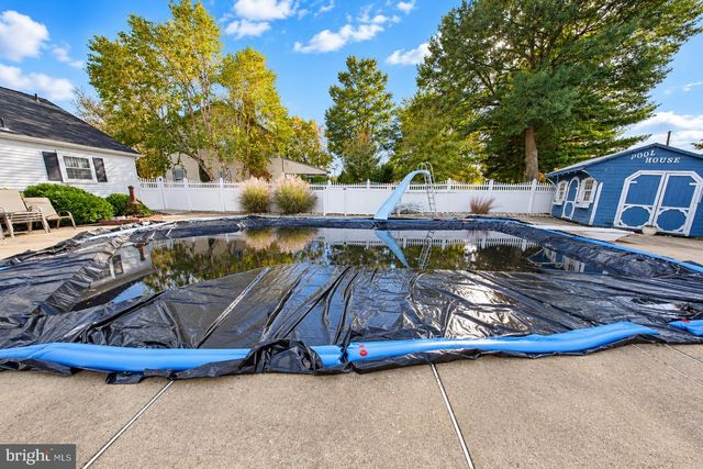 31 N BROOKLINE DR, Laurel Springs, NJ 08021