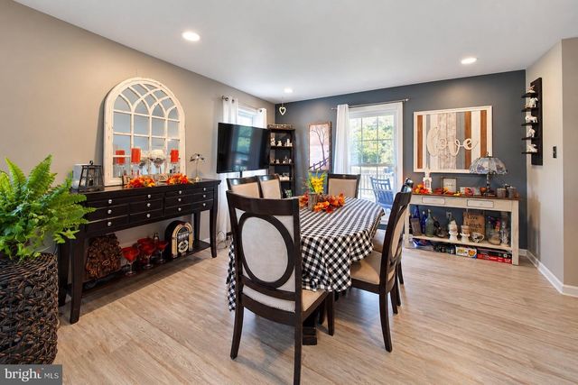 31 N BROOKLINE DR, Laurel Springs, NJ 08021