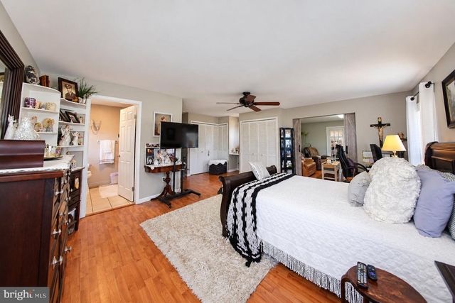 31 N BROOKLINE DR, Laurel Springs, NJ 08021
