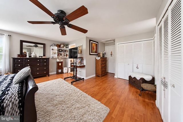 31 N BROOKLINE DR, Laurel Springs, NJ 08021