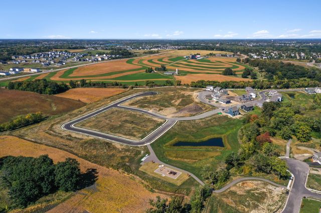 1729 Oak Creek Pass, Chaska, MN 55318