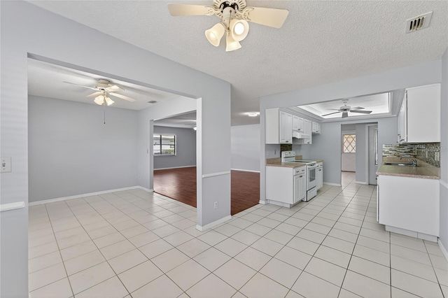 1417 INGRAM DRIVE 79, Sun City Center, FL 33573
