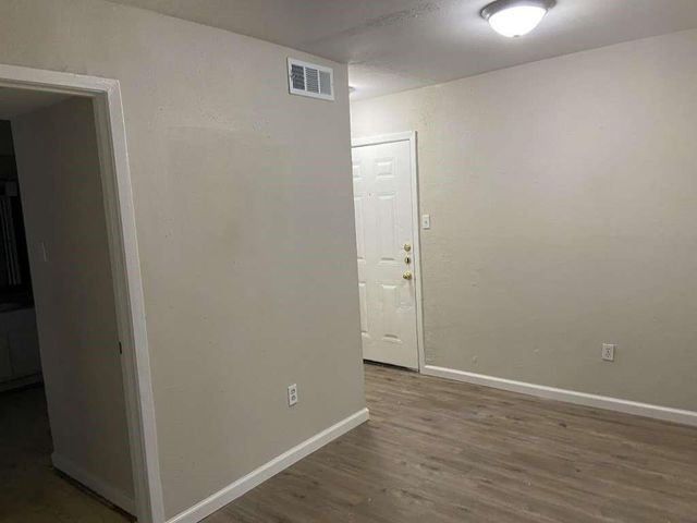 5625 Antoine Drive 306, Houston, TX 77091