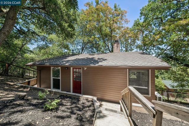 996 Hawthorne Dr, Lafayette, CA 94549