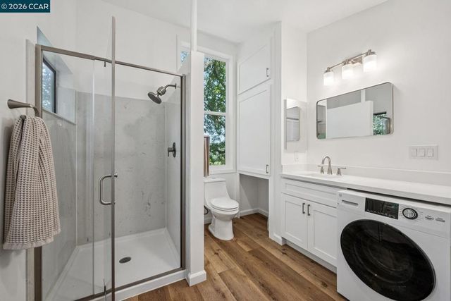 996 Hawthorne Dr, Lafayette, CA 94549