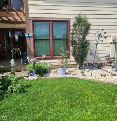 563 Cielo Vista Court, Greenwood, IN 46143