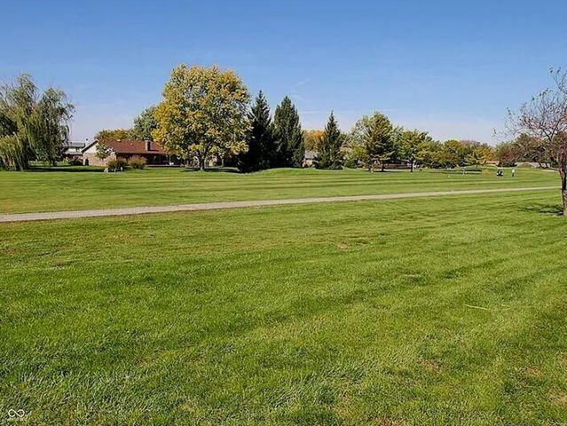 563 Cielo Vista Court, Greenwood, IN 46143