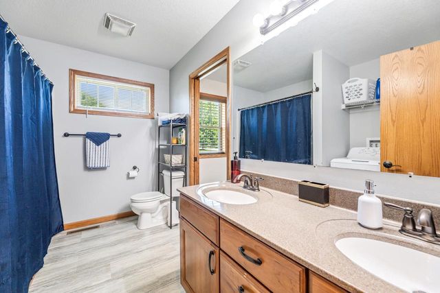 1655 Clearview DRIVE, Sparta, WI 54656