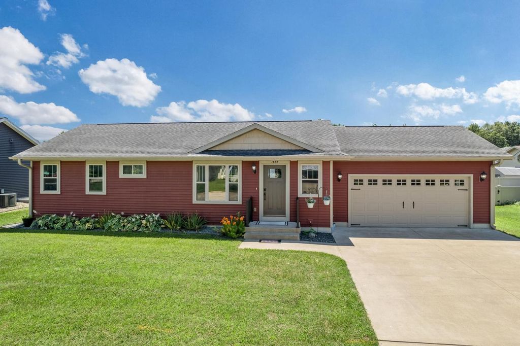 1655 Clearview DRIVE, Sparta, WI 54656