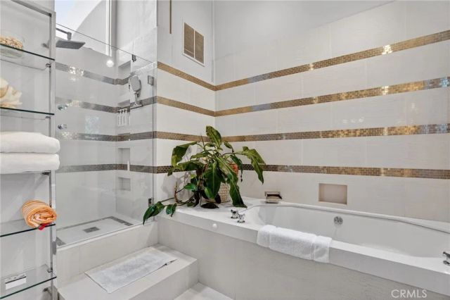 8374 Yucca Trail, Los Angeles, CA 90046