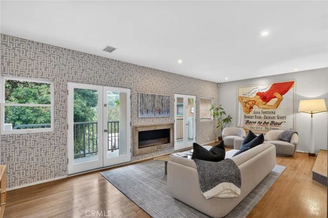 8374 Yucca Trail, Los Angeles, CA 90046