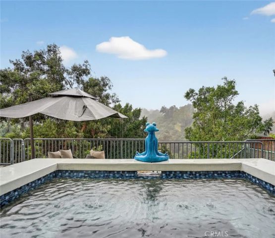 8374 Yucca Trail, Los Angeles, CA 90046